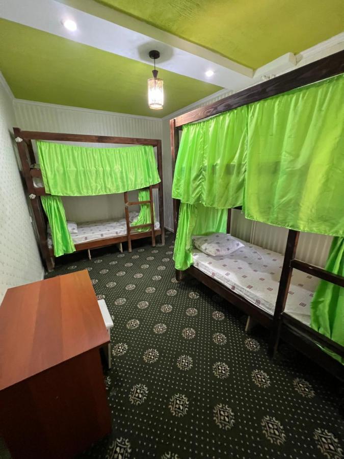 Anisa- Hostel Dusjanbe Eksteriør billede