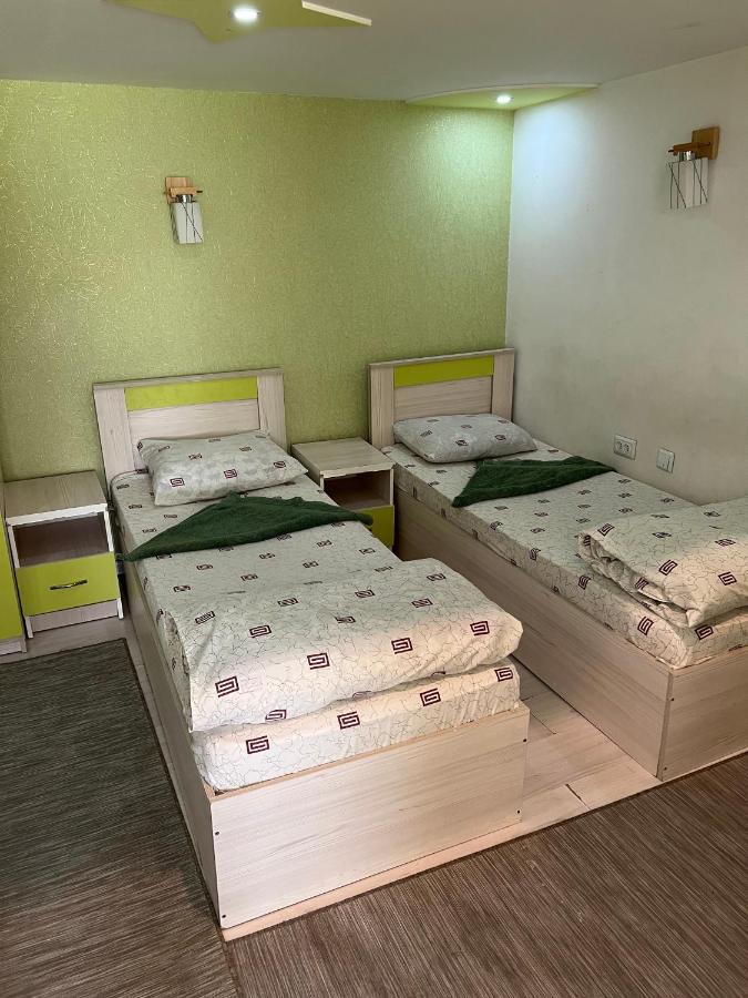 Anisa- Hostel Dusjanbe Eksteriør billede